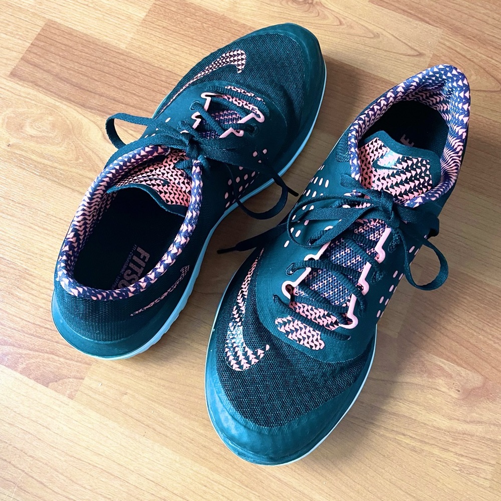 Nike Fitsole Lite Athletic Shoes
